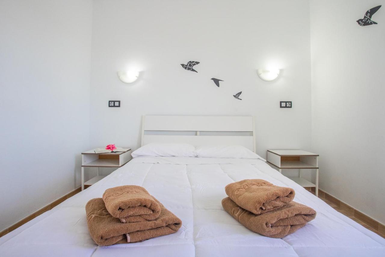 Moya Apartment Tias Bagian luar foto