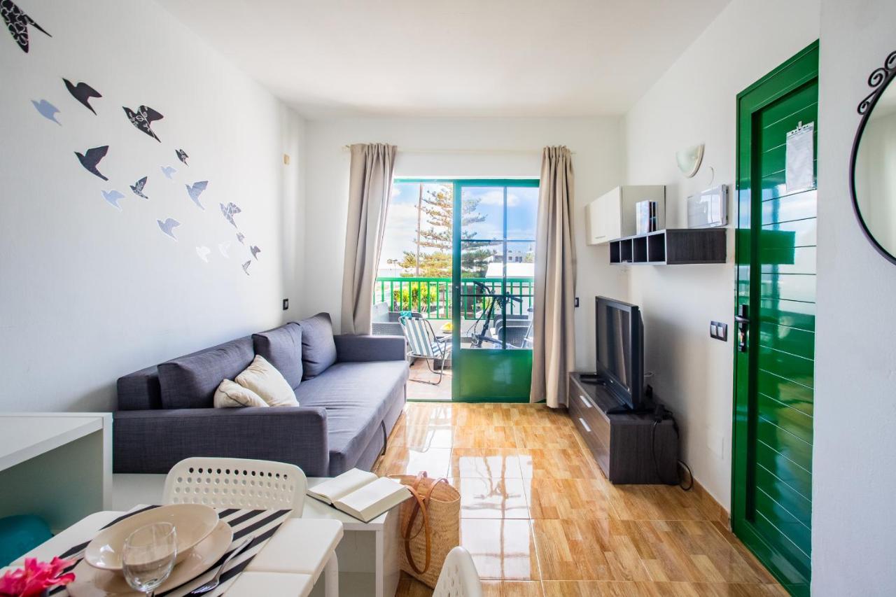 Moya Apartment Tias Bagian luar foto