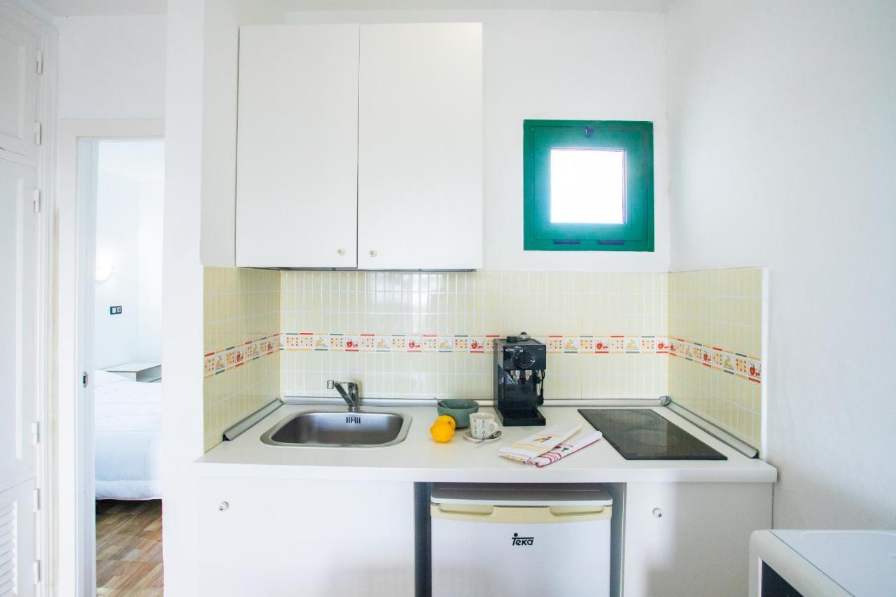 Moya Apartment Tias Bagian luar foto