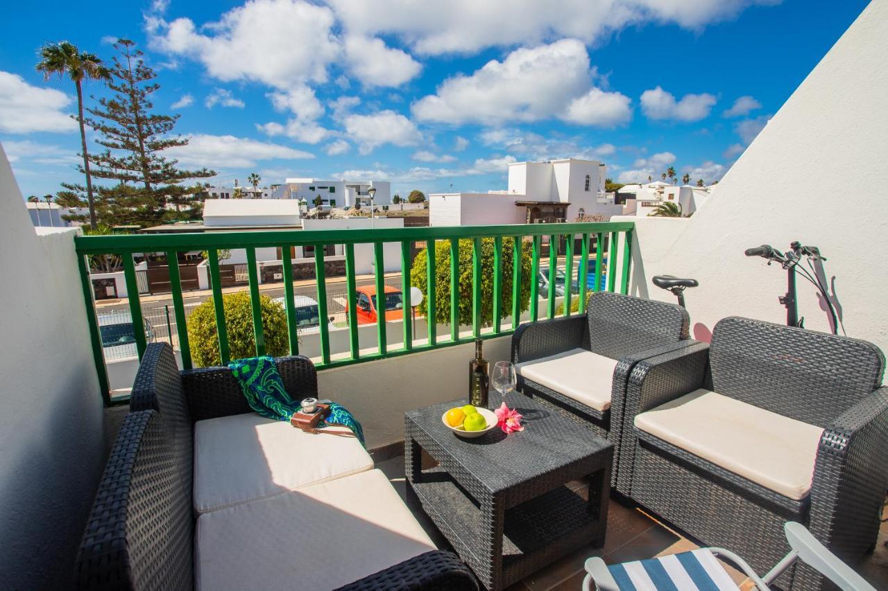Moya Apartment Tias Bagian luar foto