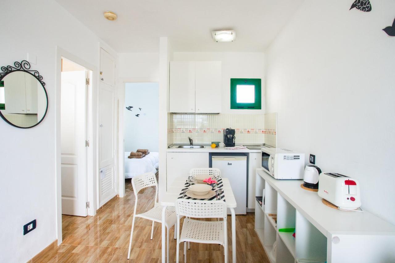 Moya Apartment Tias Bagian luar foto