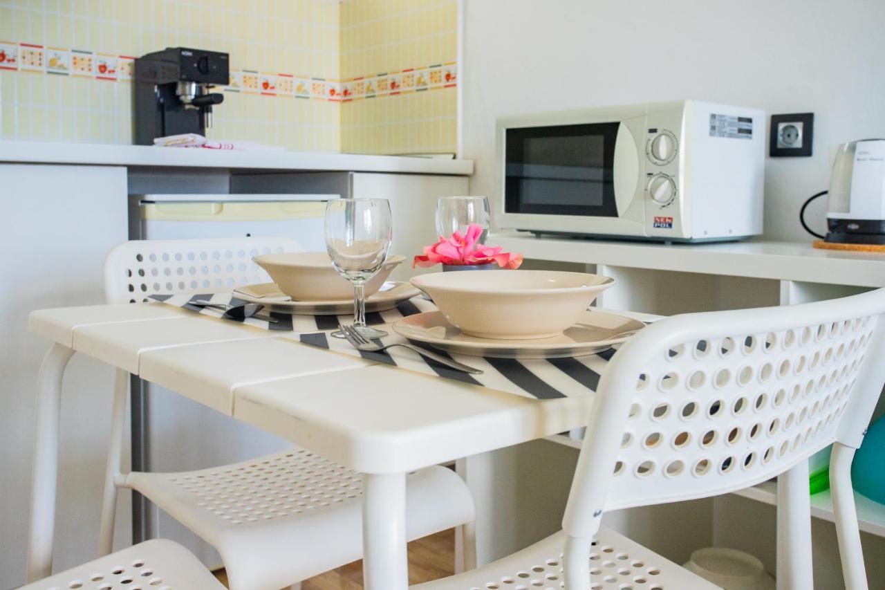 Moya Apartment Tias Bagian luar foto
