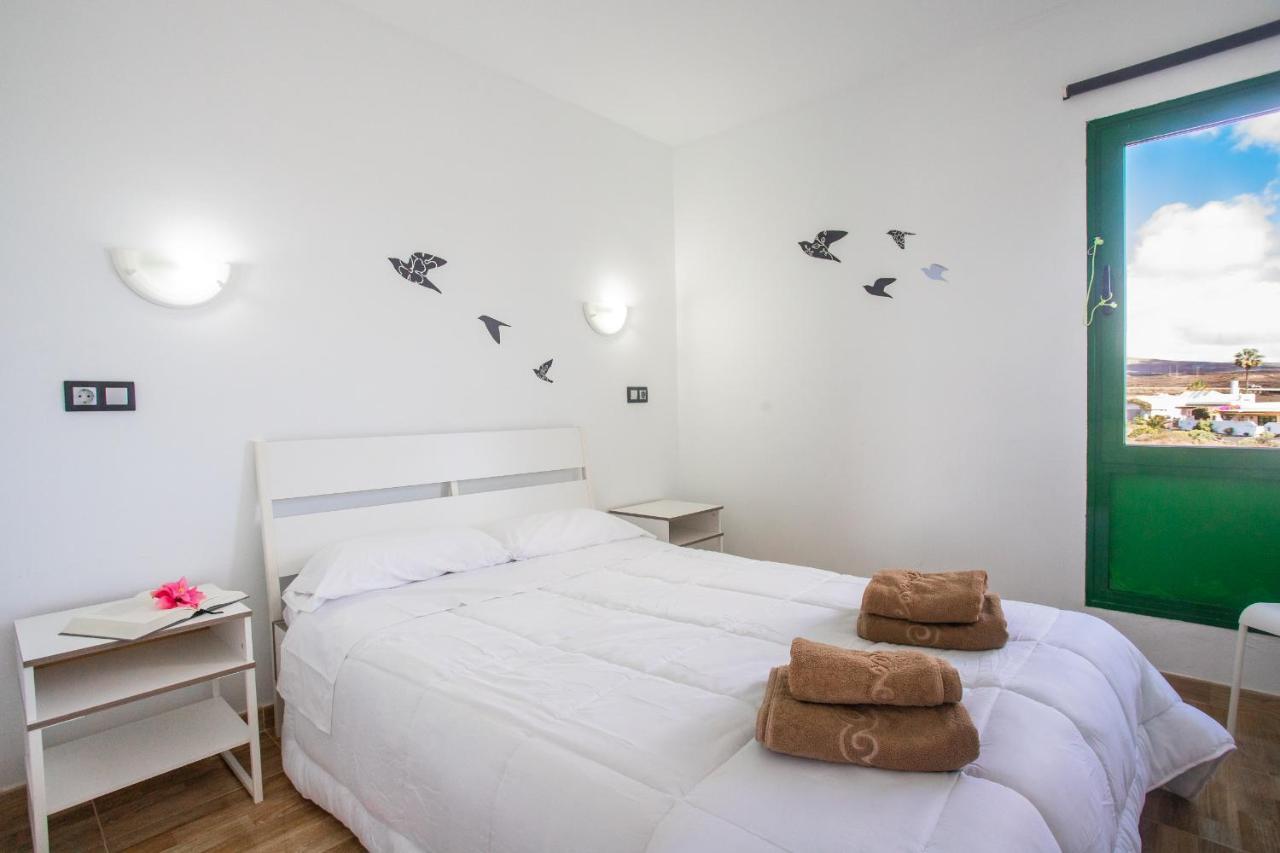 Moya Apartment Tias Bagian luar foto