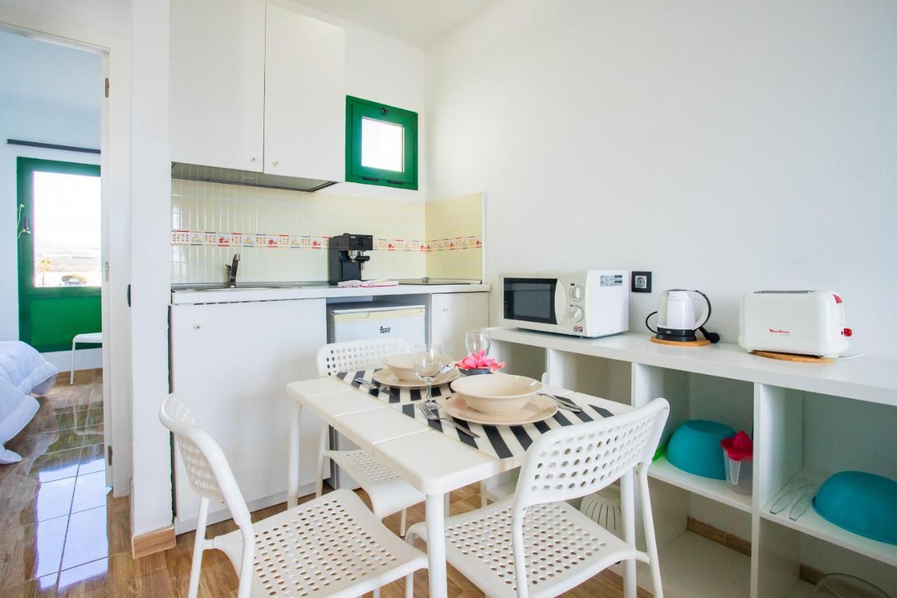 Moya Apartment Tias Bagian luar foto